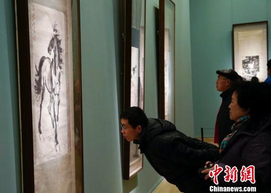 中国美术馆亮家底展出200余件套精品馆藏（图）