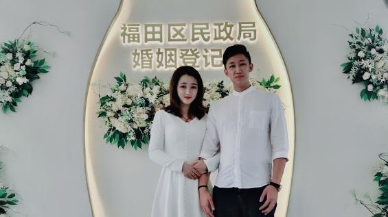 当婚礼遇上疫情这对地铁恋人选择将幸福延后