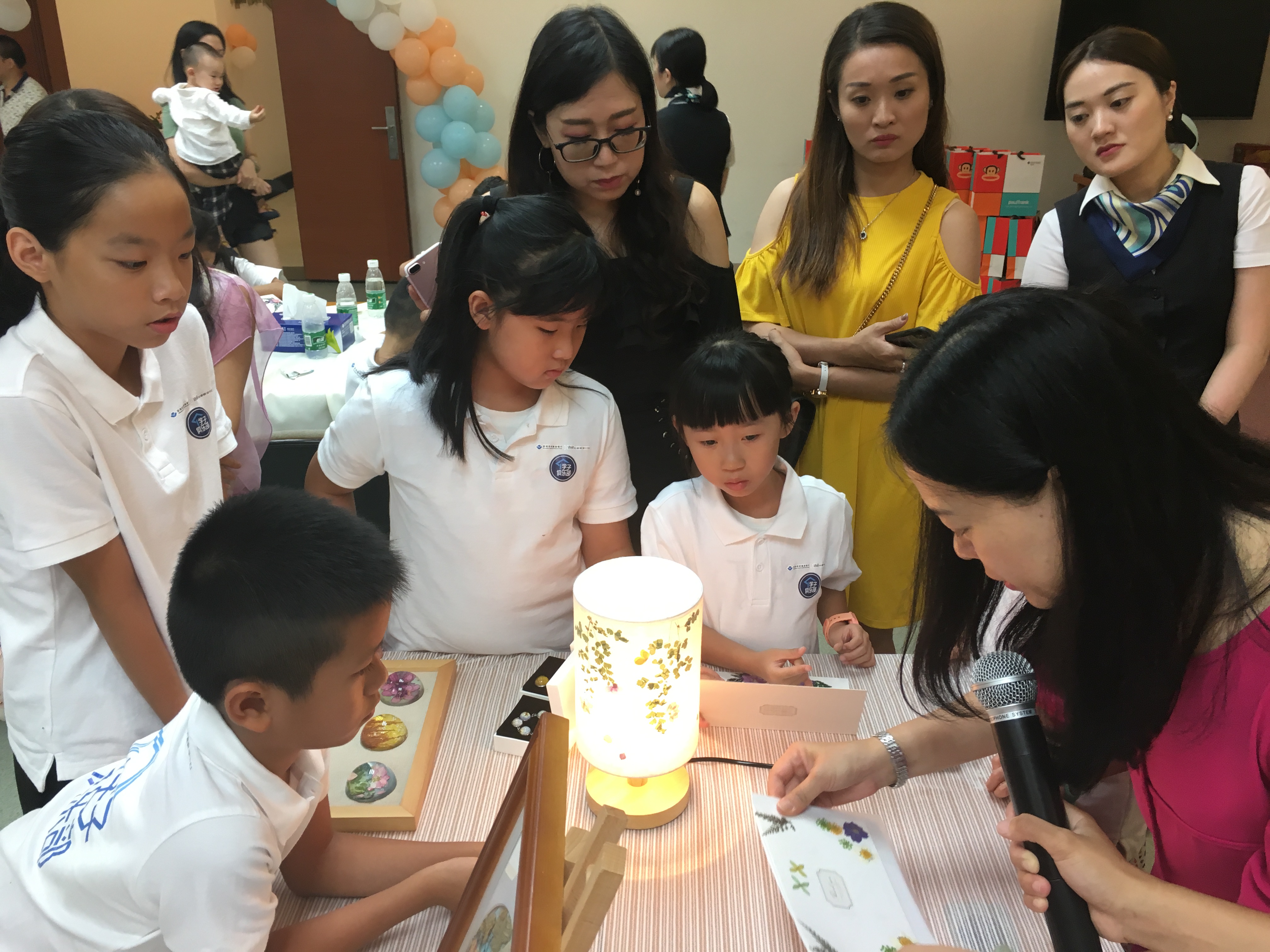 认真学习压花技术